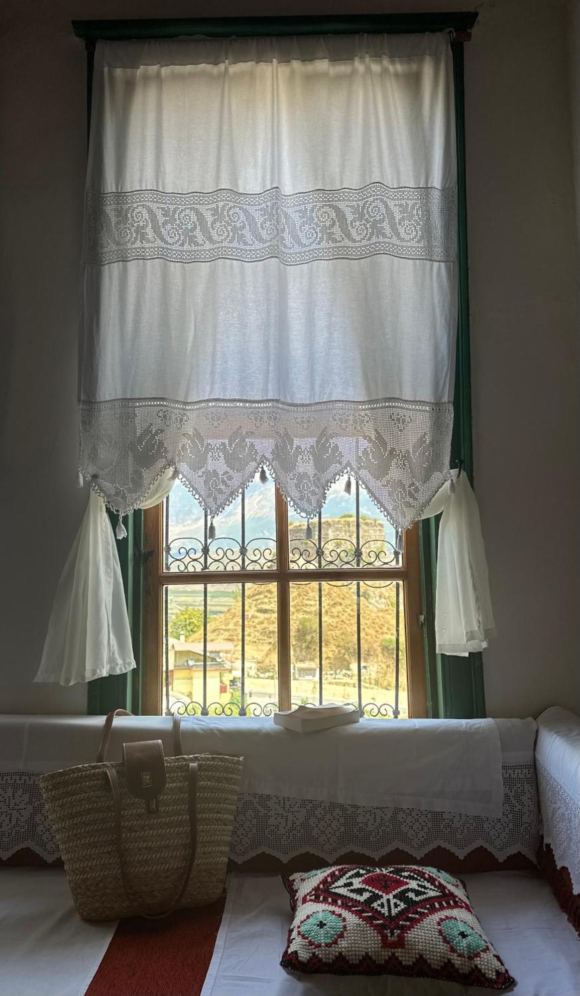 Guesthouse 1805 Gjirokastër Exterior foto